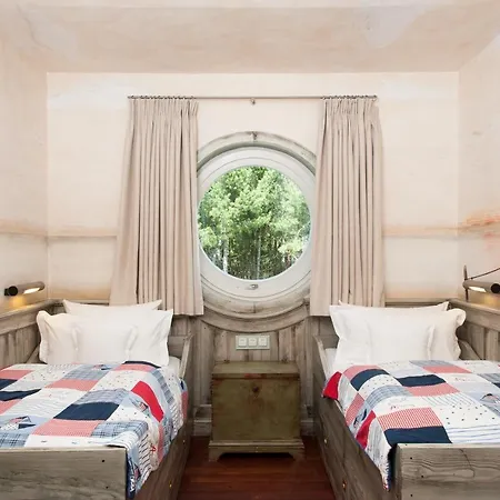 Faehrhaus Otel