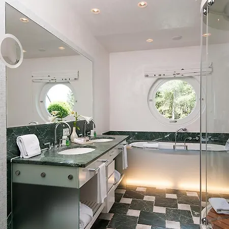 Faehrhaus Hotel 5*